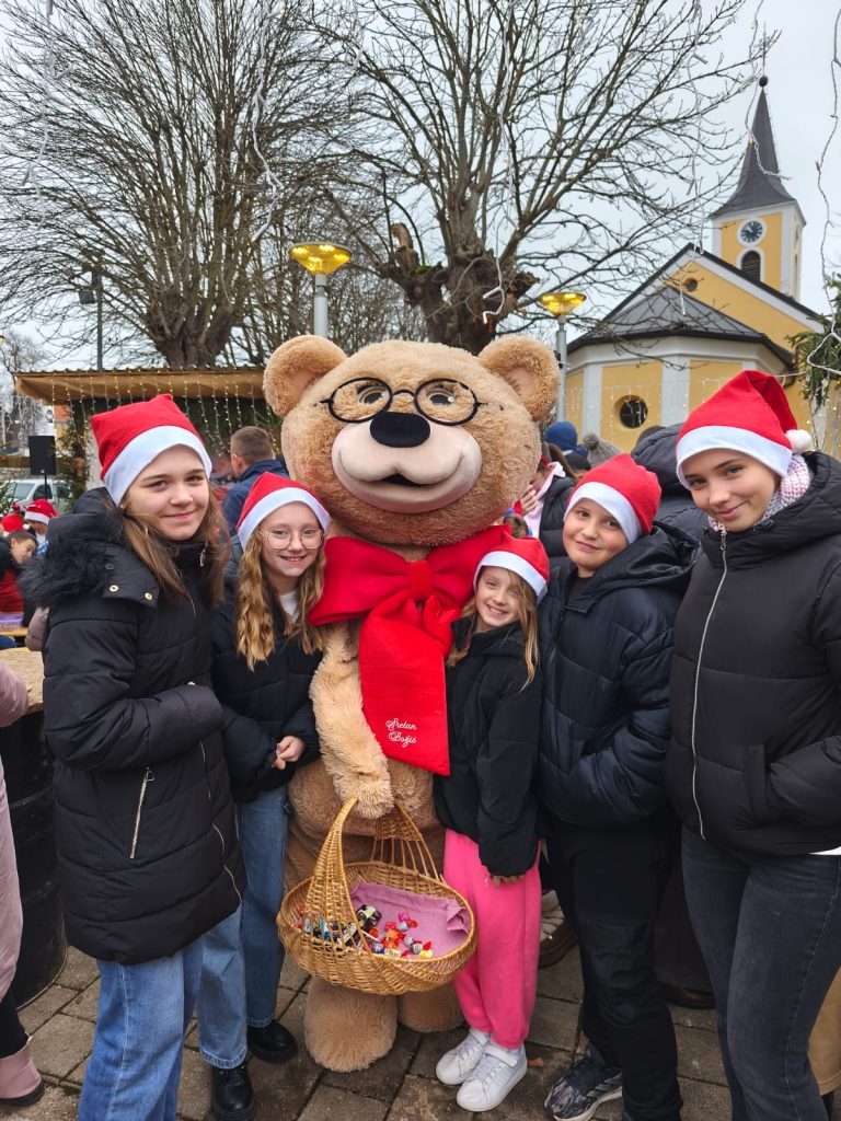 12453a02-411a-4d49-9918-5b39d36bb351